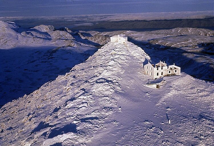 Buildings on Mount Haldde.