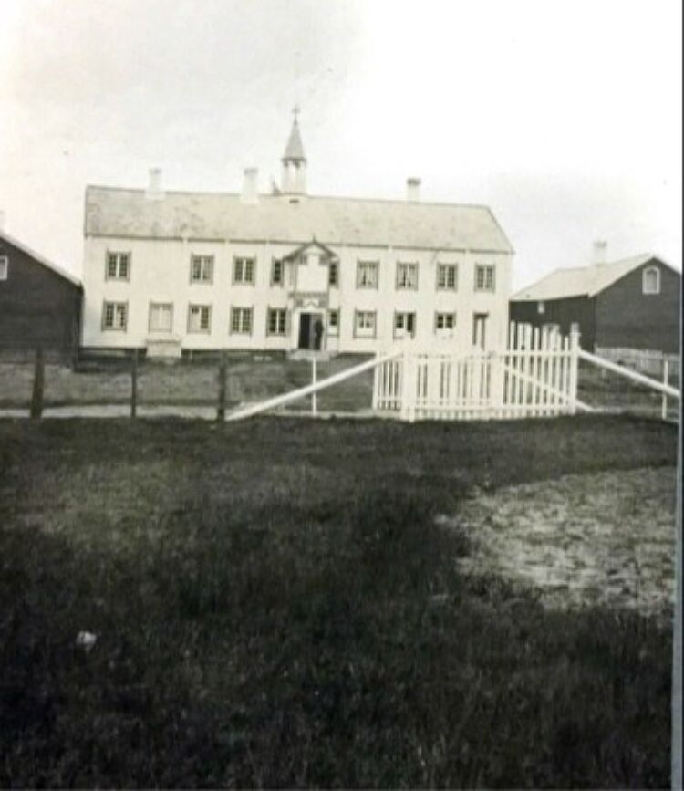 Altagård in 1924.